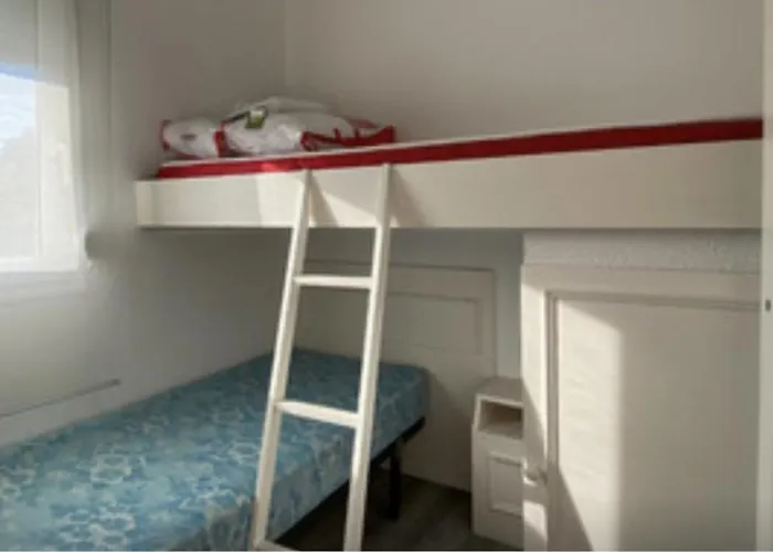Tatil Evi Dennis